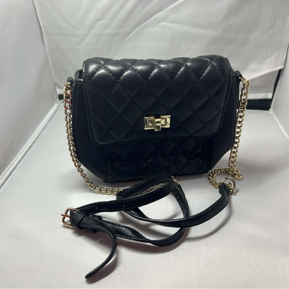 Black Quilted Crossbody Bag with Chain Strap